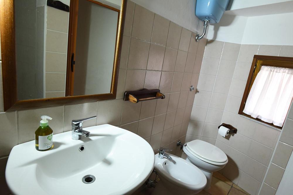B&B Abaco Альгеро Экстерьер фото